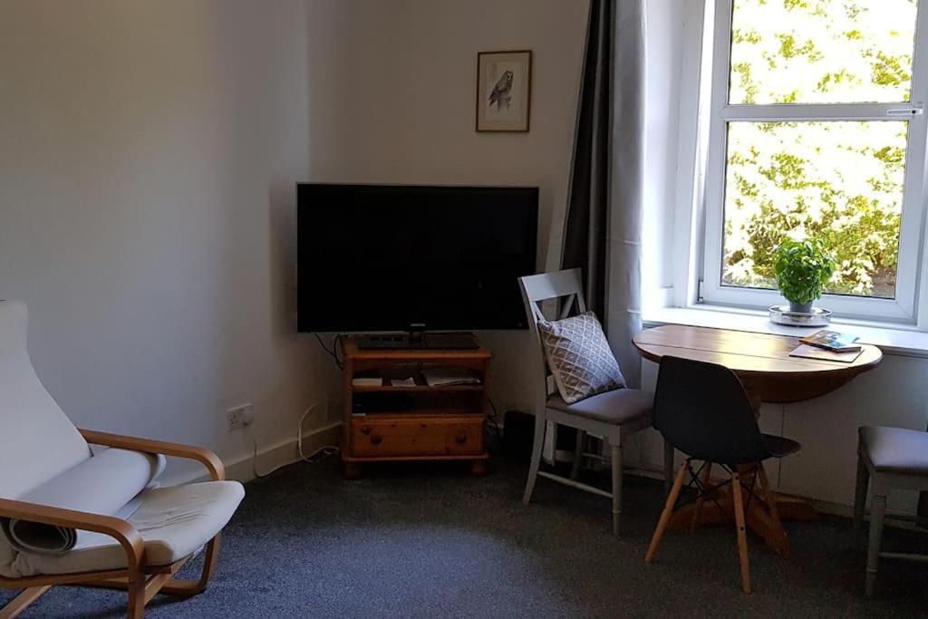 Nice Central Flat Walk To Princes Streetroyal Mile Edinburgh Exterior photo
