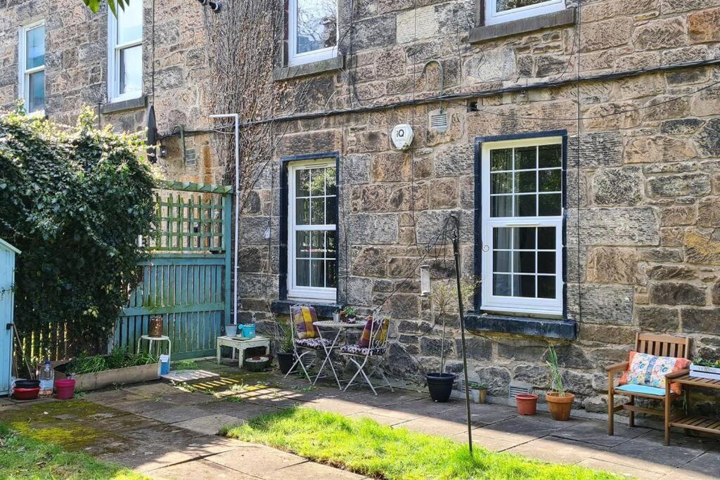 Nice Central Flat Walk To Princes Streetroyal Mile Edinburgh Exterior photo